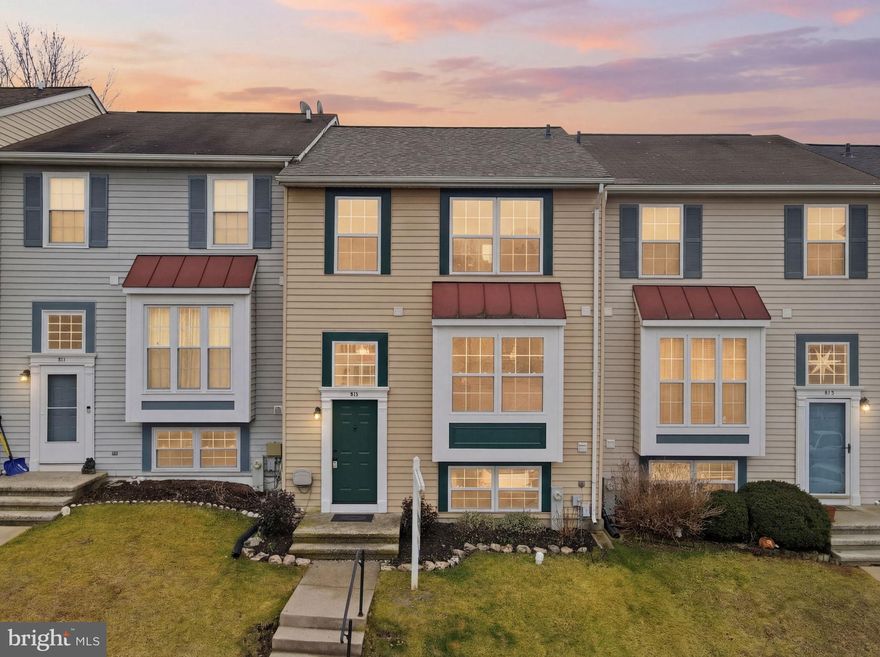 Welcome Home! This beautifully updated 3-level townhome featuring 3 bedrooms and 1.5 baths is ready for its next owner. Offering three finished living levels and a cozy wood-burning fireplace in your family room, this home provides comfortable space for everyday living and entertaining.

Recent updates make this a move-in ready opportunity, including fresh paint throughout (2026), updated kitchen appliances (2026), new countertops (2026), and updated flooring throughout (2026). Major improvements also include an architectural shingle roof (2024), hot water heater (2024), and updated front door and trim (2025), and more. 

Conveniently located close to major commuter routes, shopping, dining, Wakefield Valley paved trails, neighborhood tot lots, and everyday amenities, making it easy to enjoy everything the area has to offer.

For added peace of mind, the home also includes a Guard 1-year home warranty.