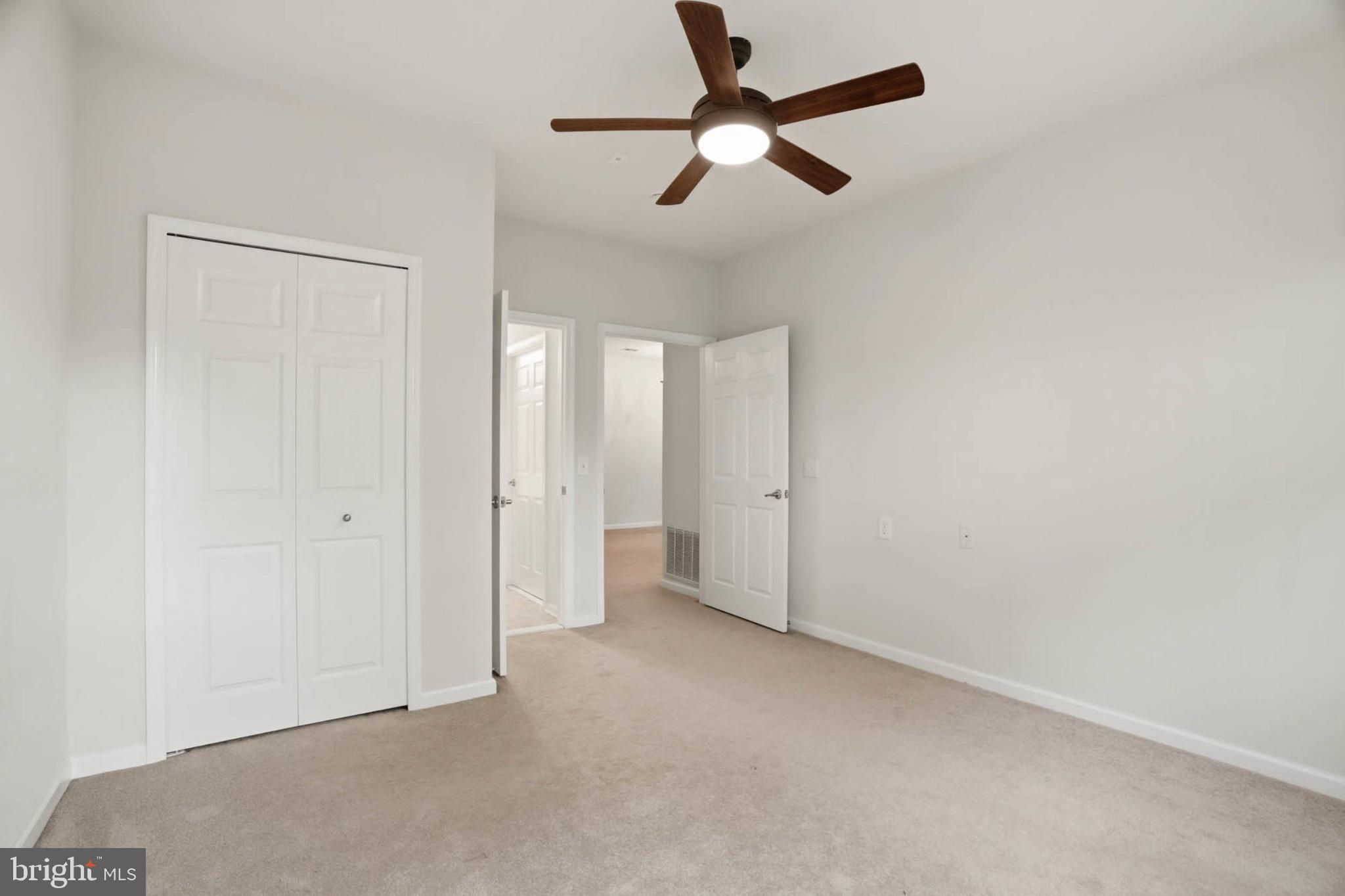 STONEY RUN VILLAGE - Residential