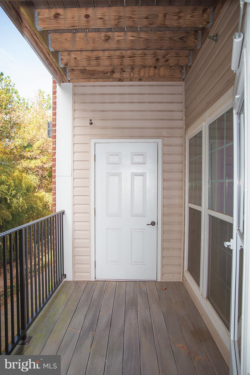 STONEY RUN VILLAGE - Residential