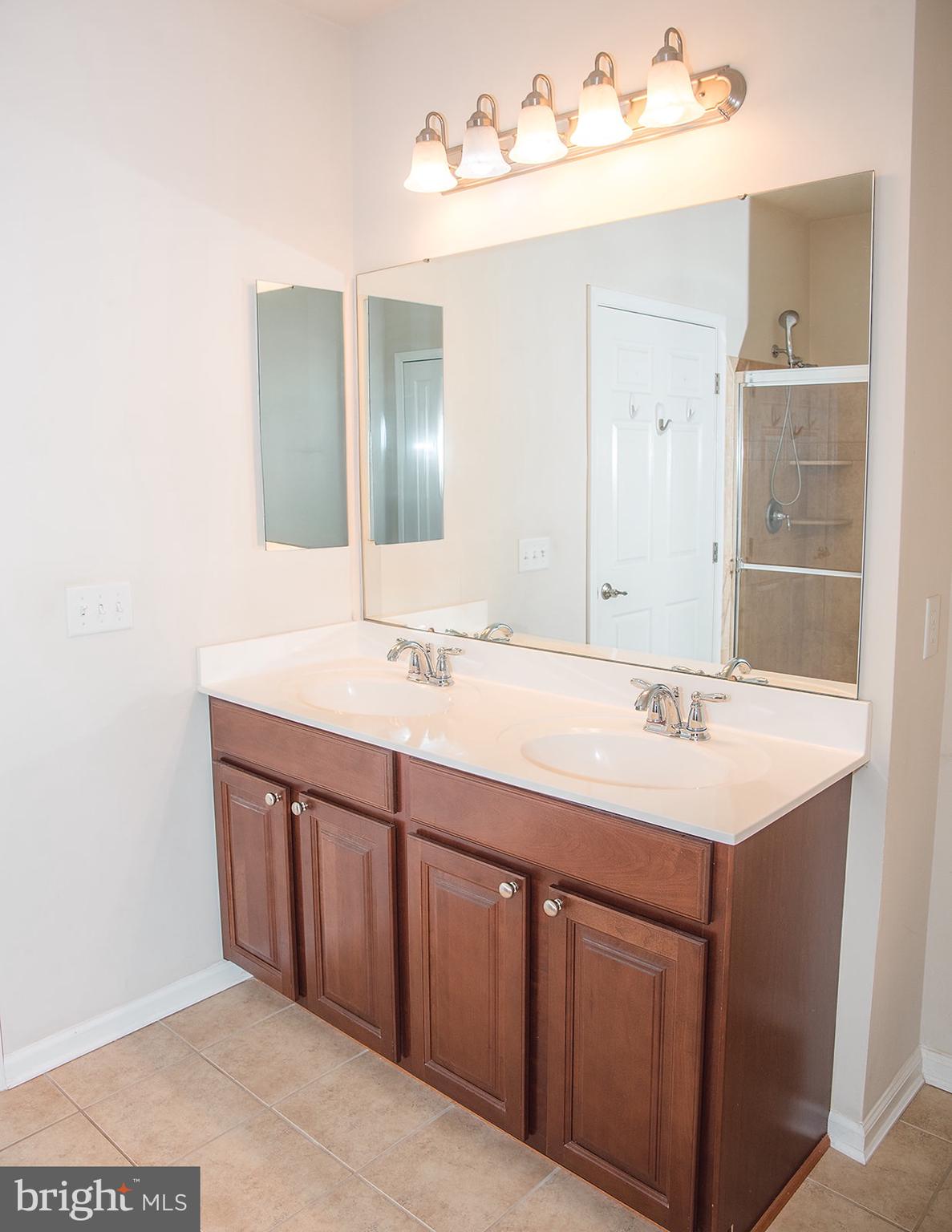 STONEY RUN VILLAGE - Residential