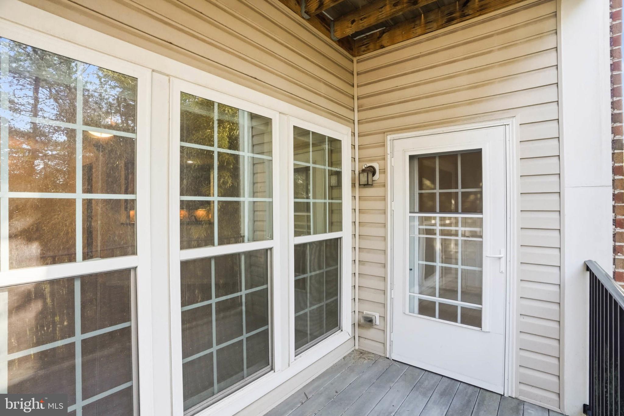 STONEY RUN VILLAGE - Residential