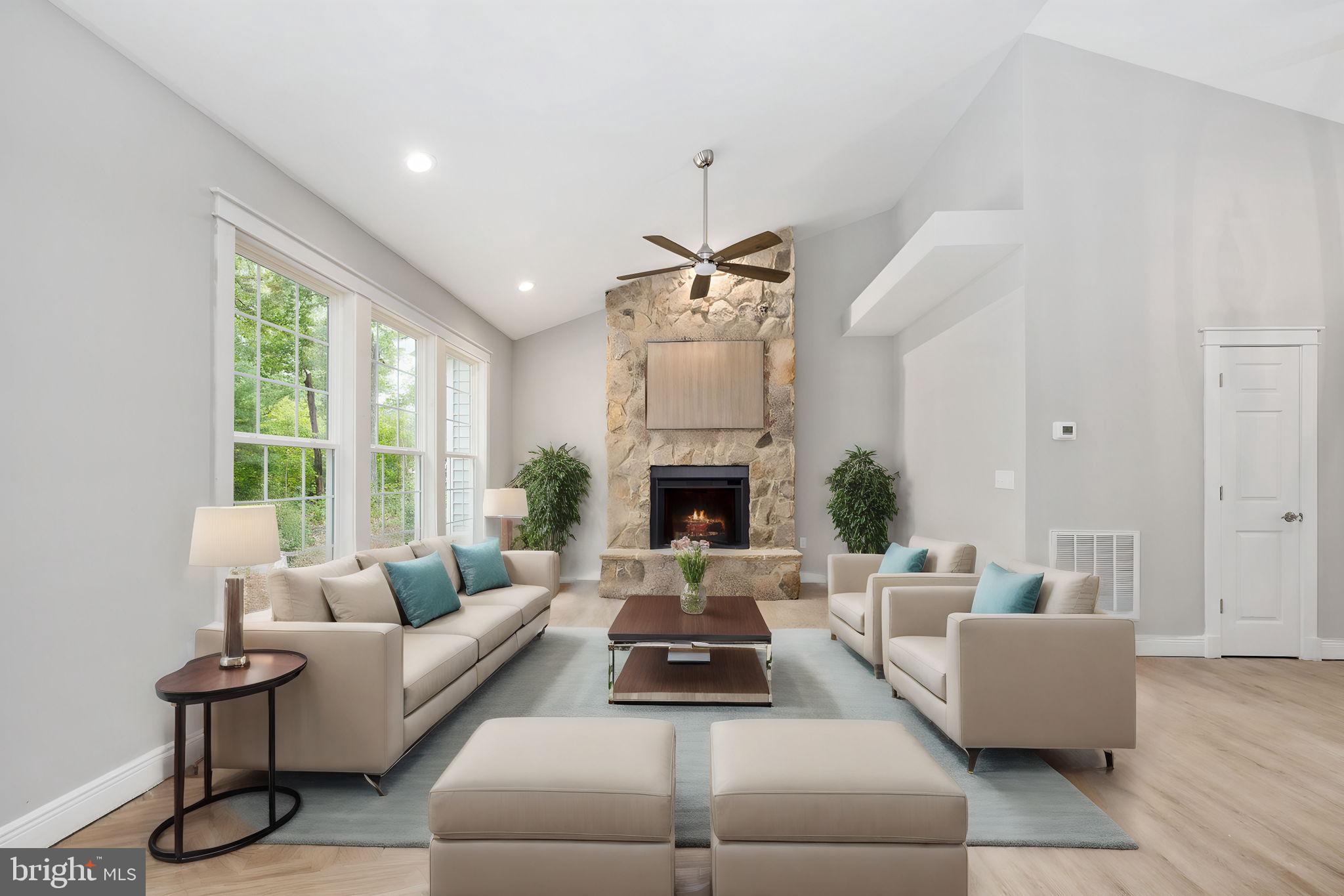 PINE HARBOUR - Residential