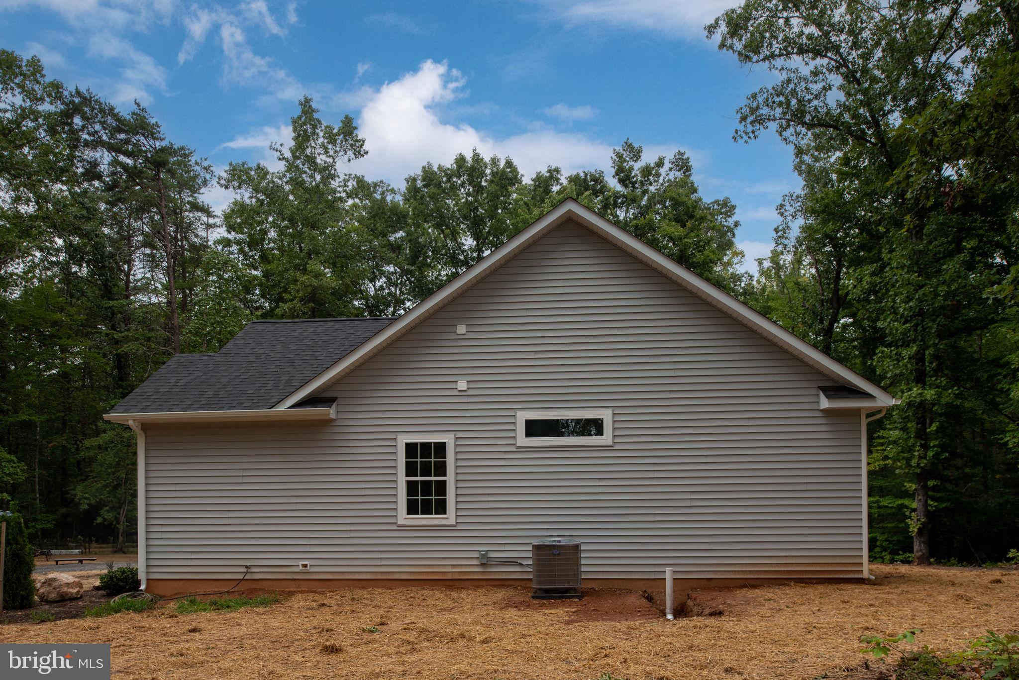 PINE HARBOUR - Residential