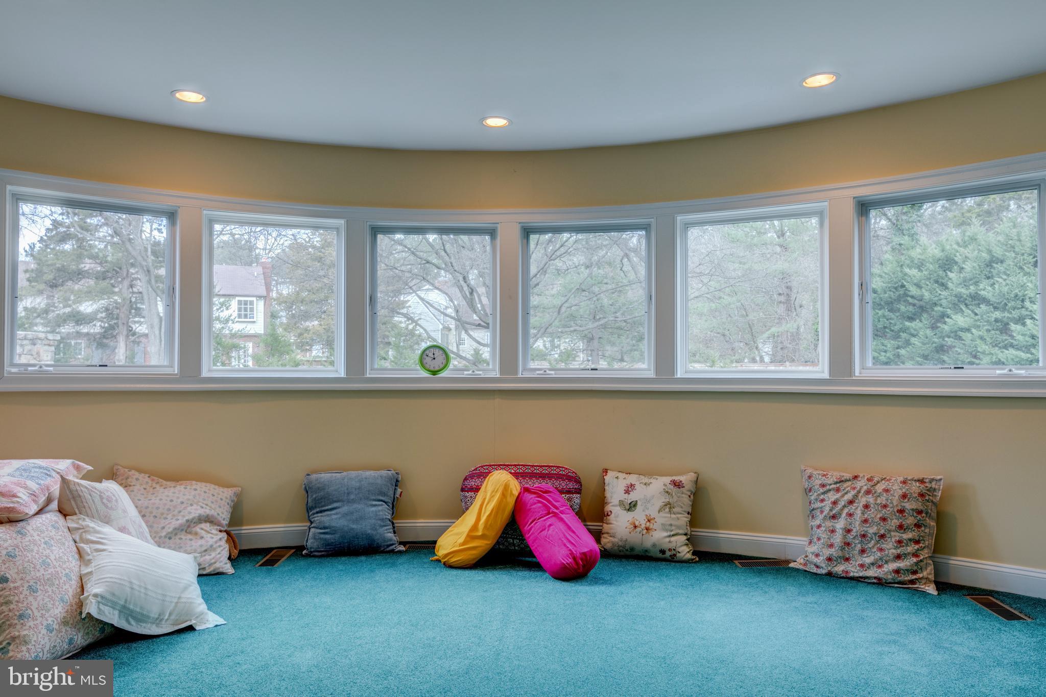 ALEXANDRIA - Residential