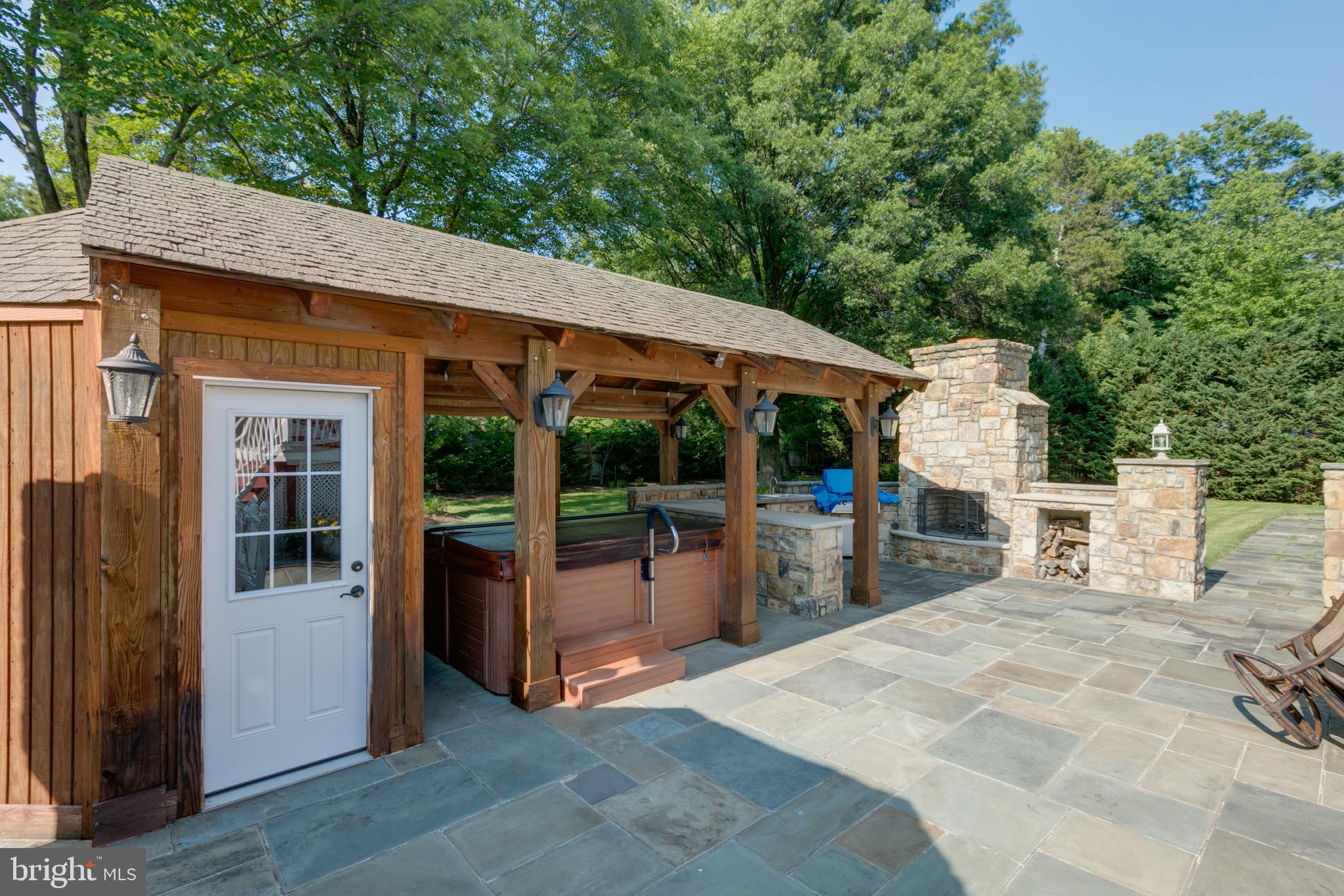 ALEXANDRIA - Residential