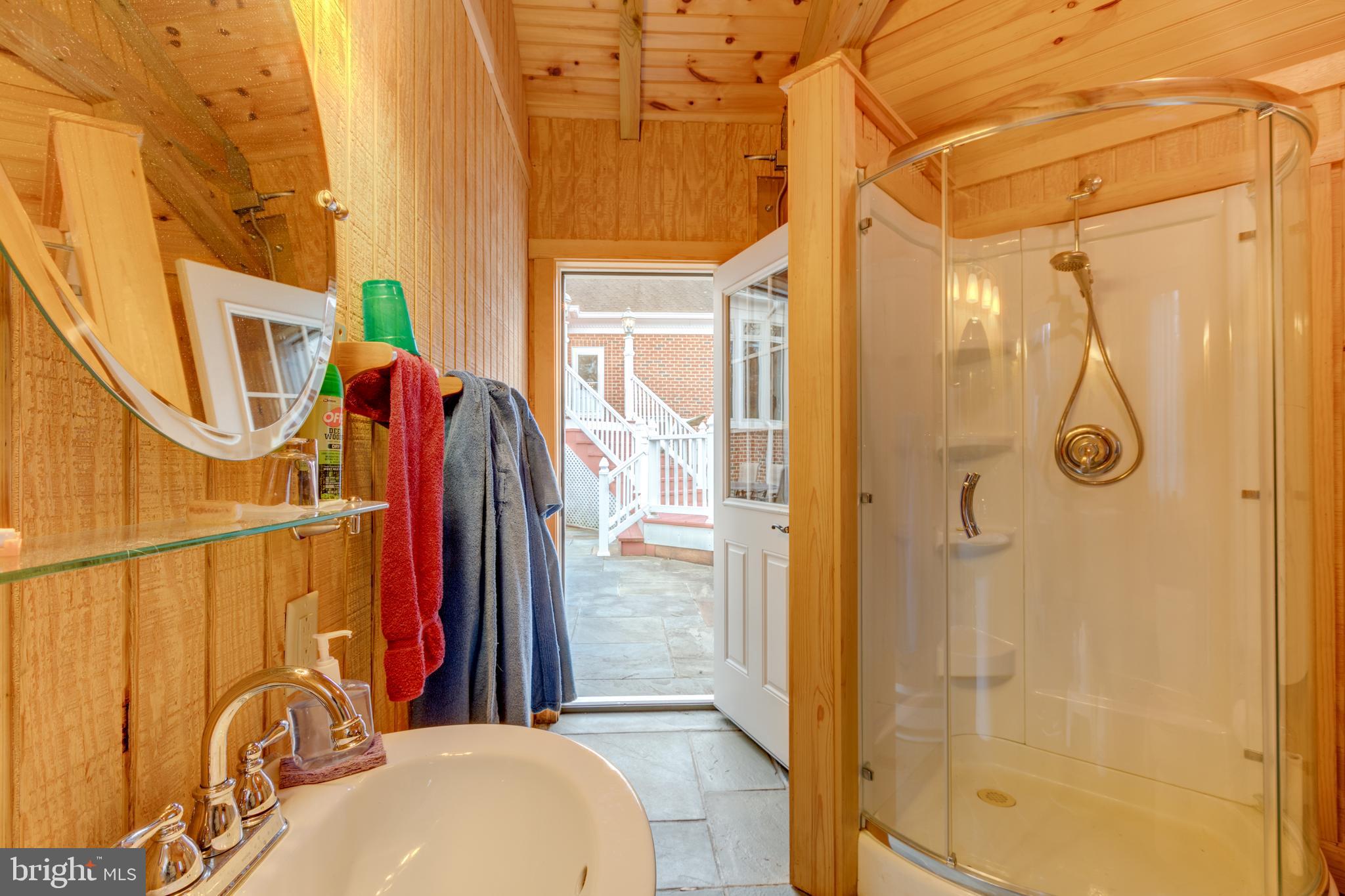 ALEXANDRIA - Residential