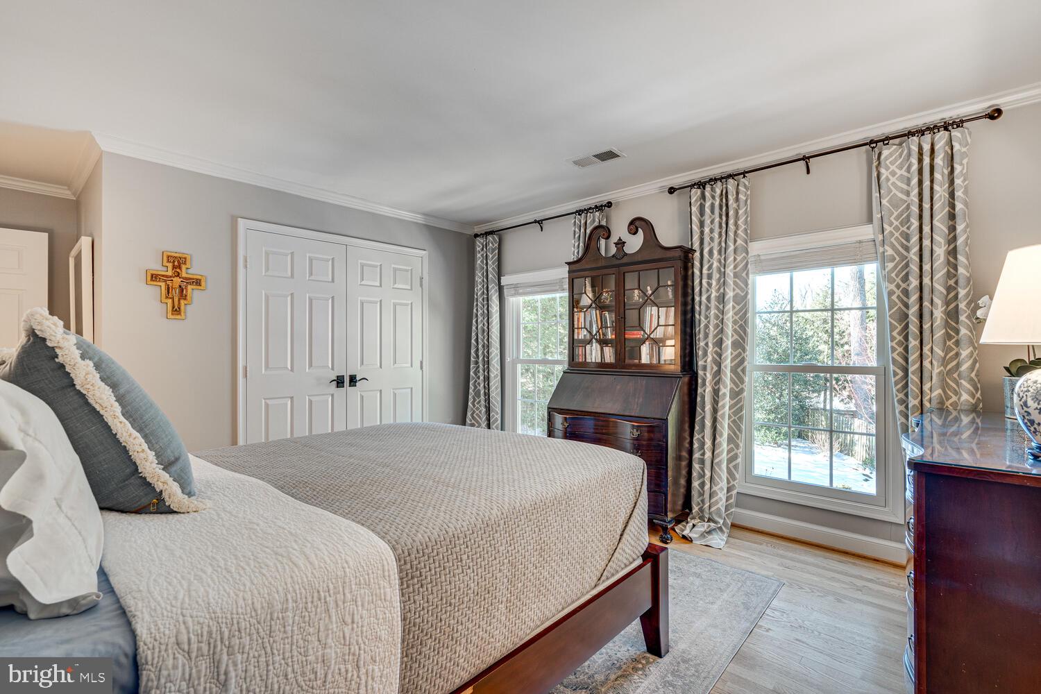 BELLEVUE FOREST - Residential