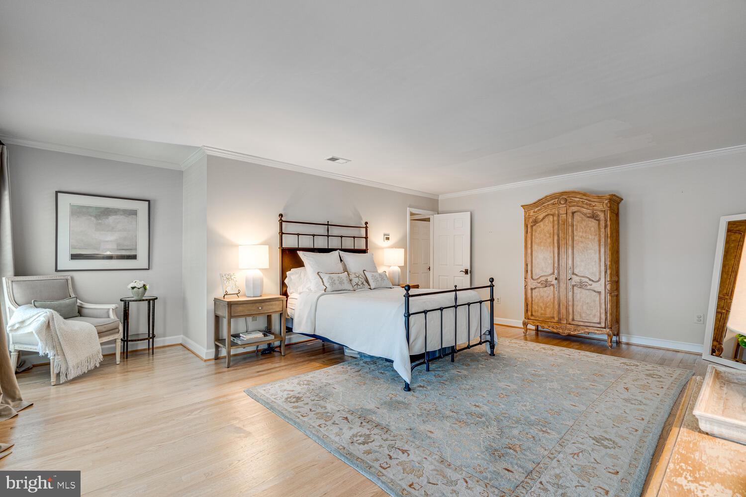 BELLEVUE FOREST - Residential