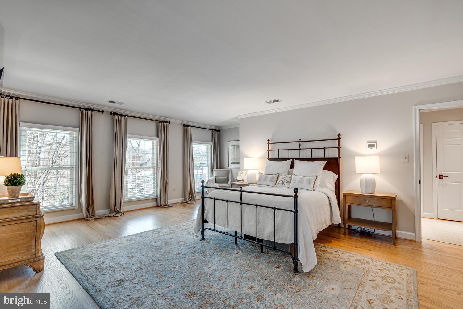 BELLEVUE FOREST - Residential