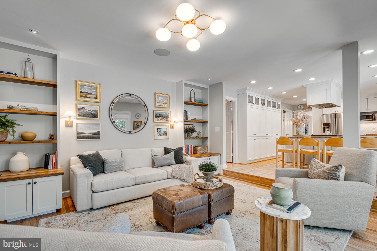 BELLEVUE FOREST - Residential