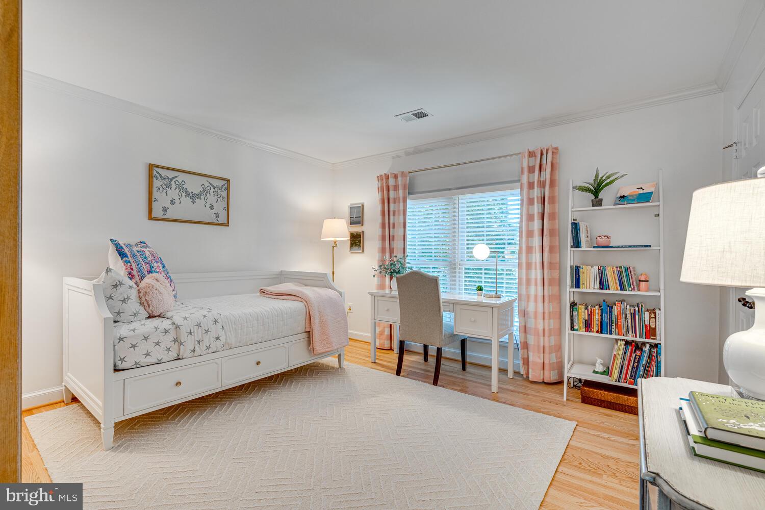 BELLEVUE FOREST - Residential