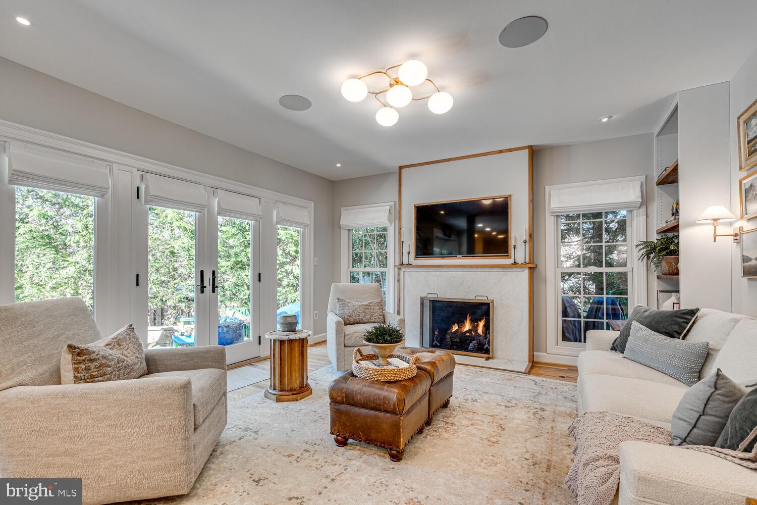 BELLEVUE FOREST - Residential