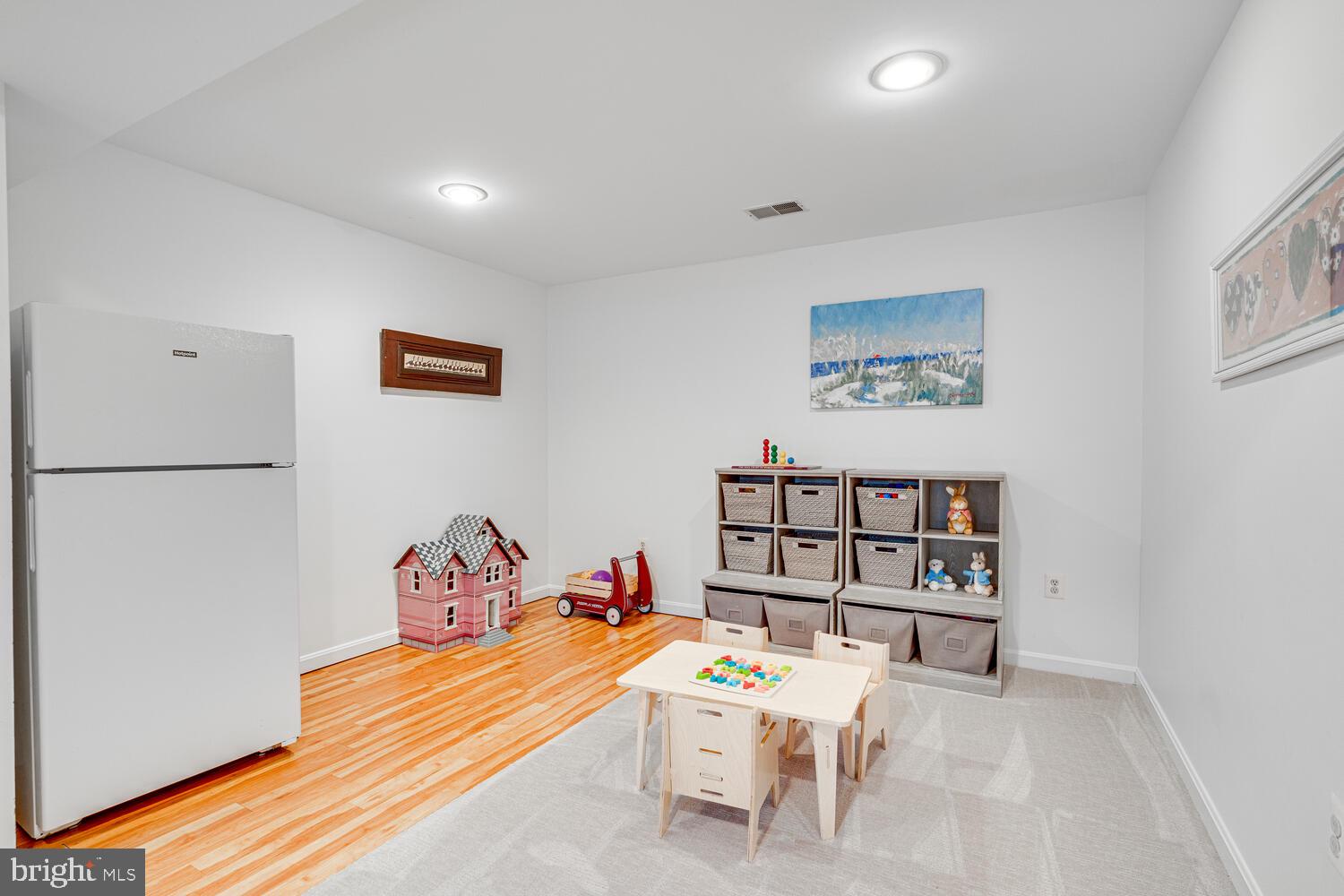 BELLEVUE FOREST - Residential