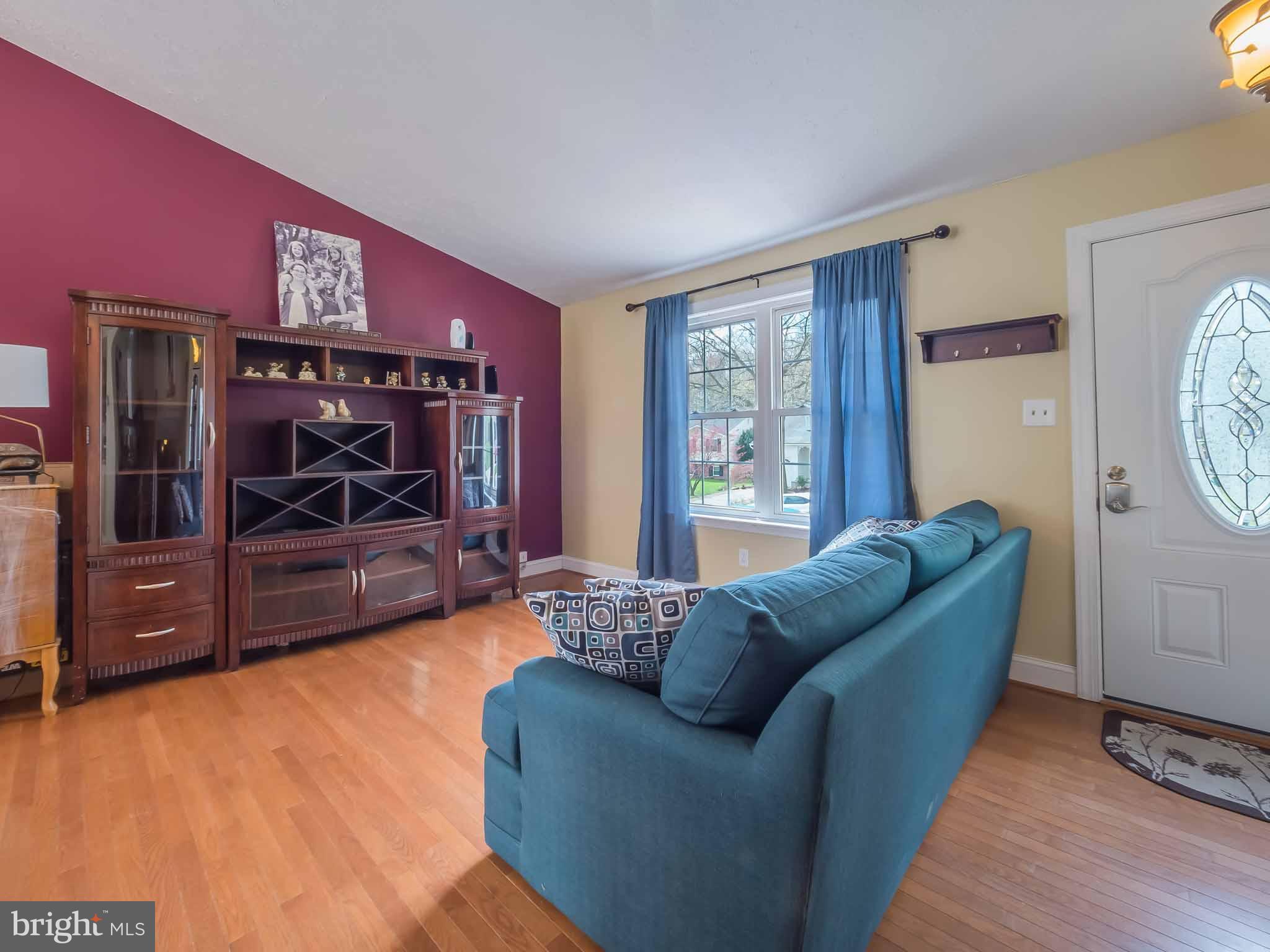 LINTHICUM OAKS - Residential