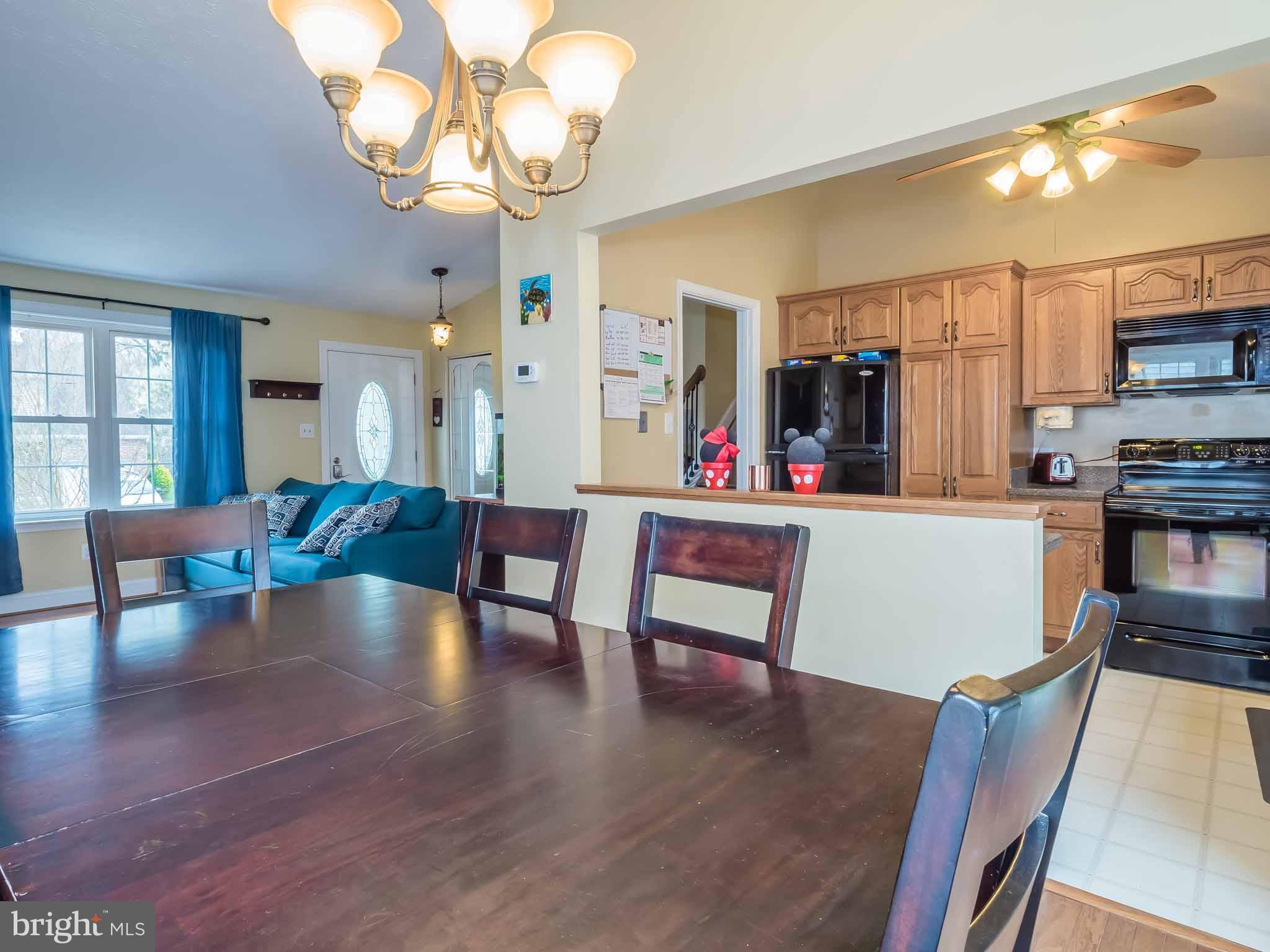 LINTHICUM OAKS - Residential