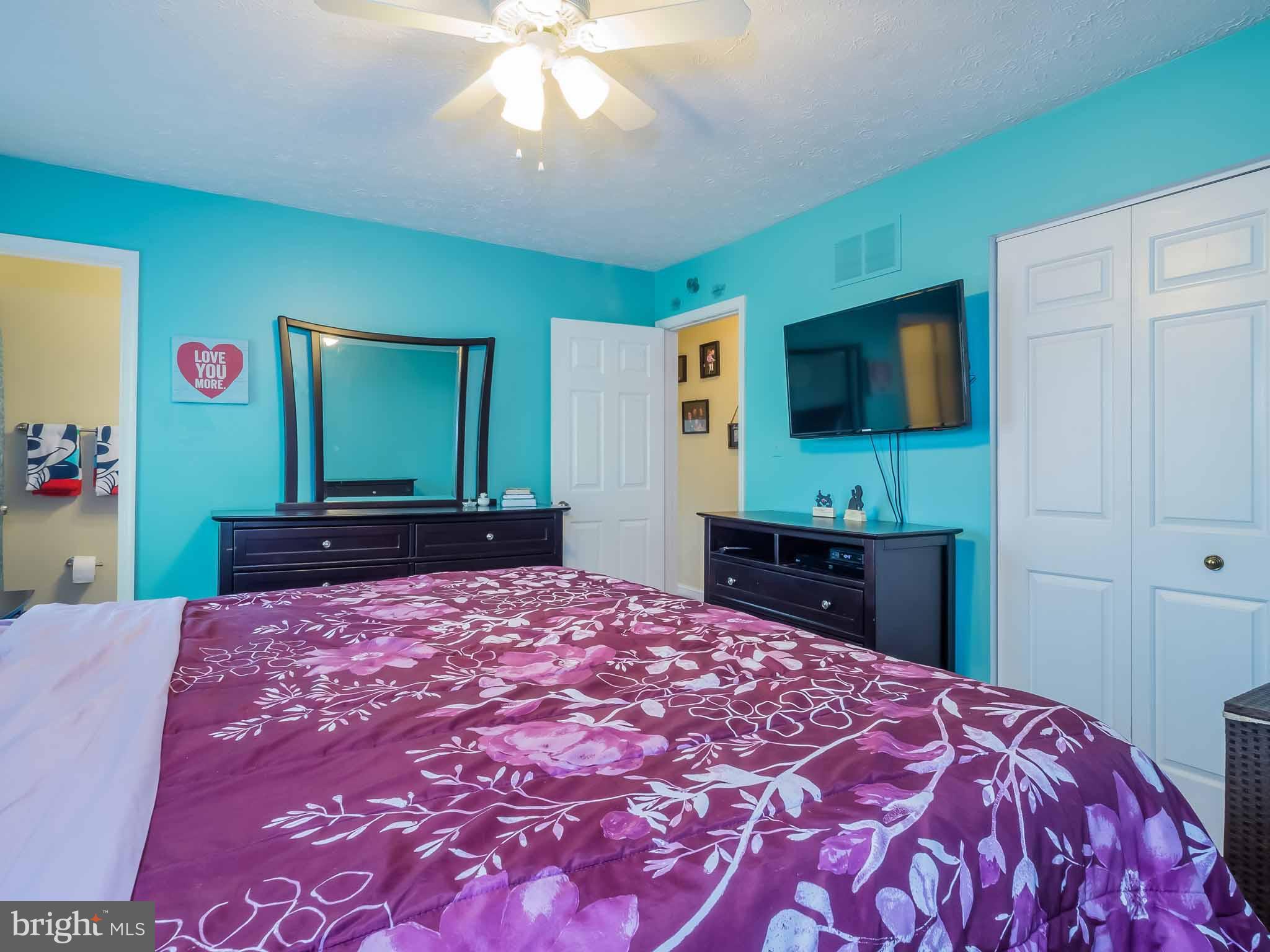 LINTHICUM OAKS - Residential