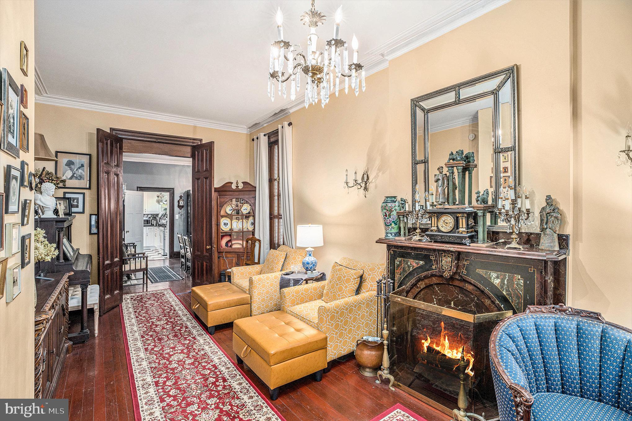 ROXBOROUGH - Residential