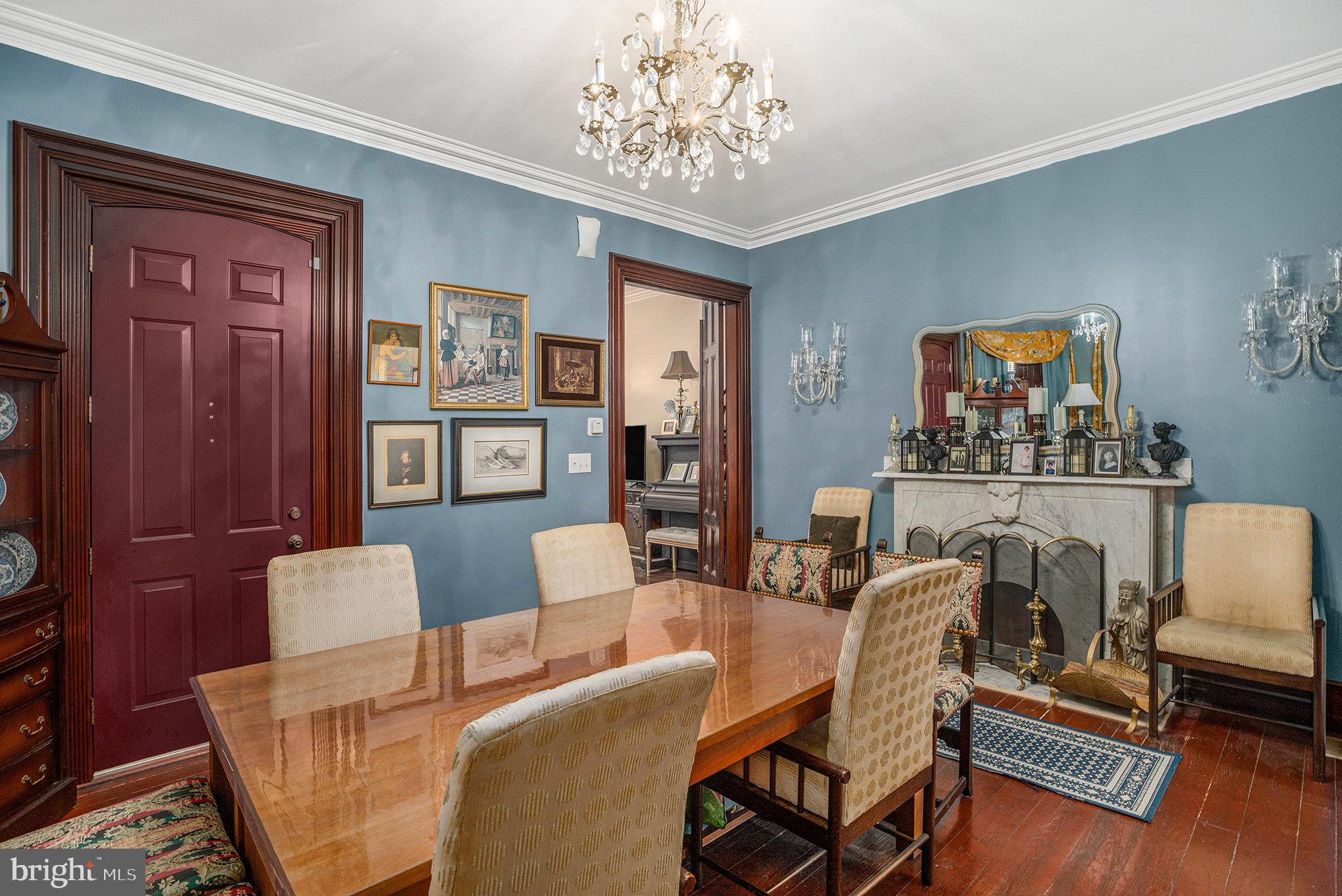 ROXBOROUGH - Residential