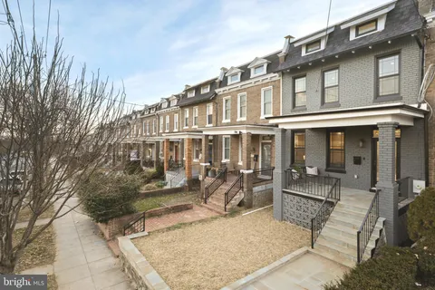 5522 13th Street NW, Washington, DC MLS: DCDC2189332
