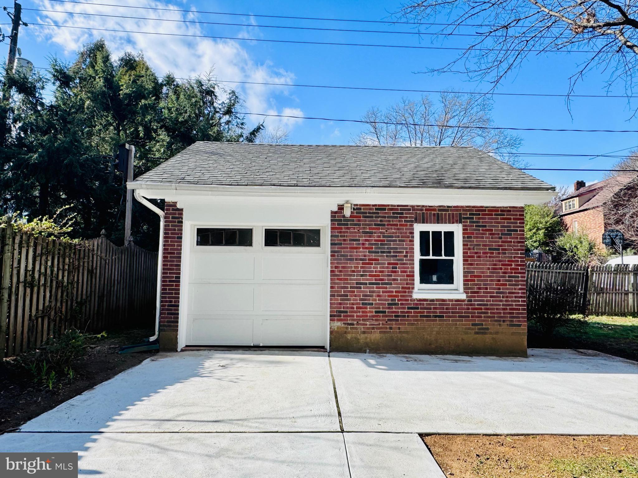 SHILLINGTON - Residential