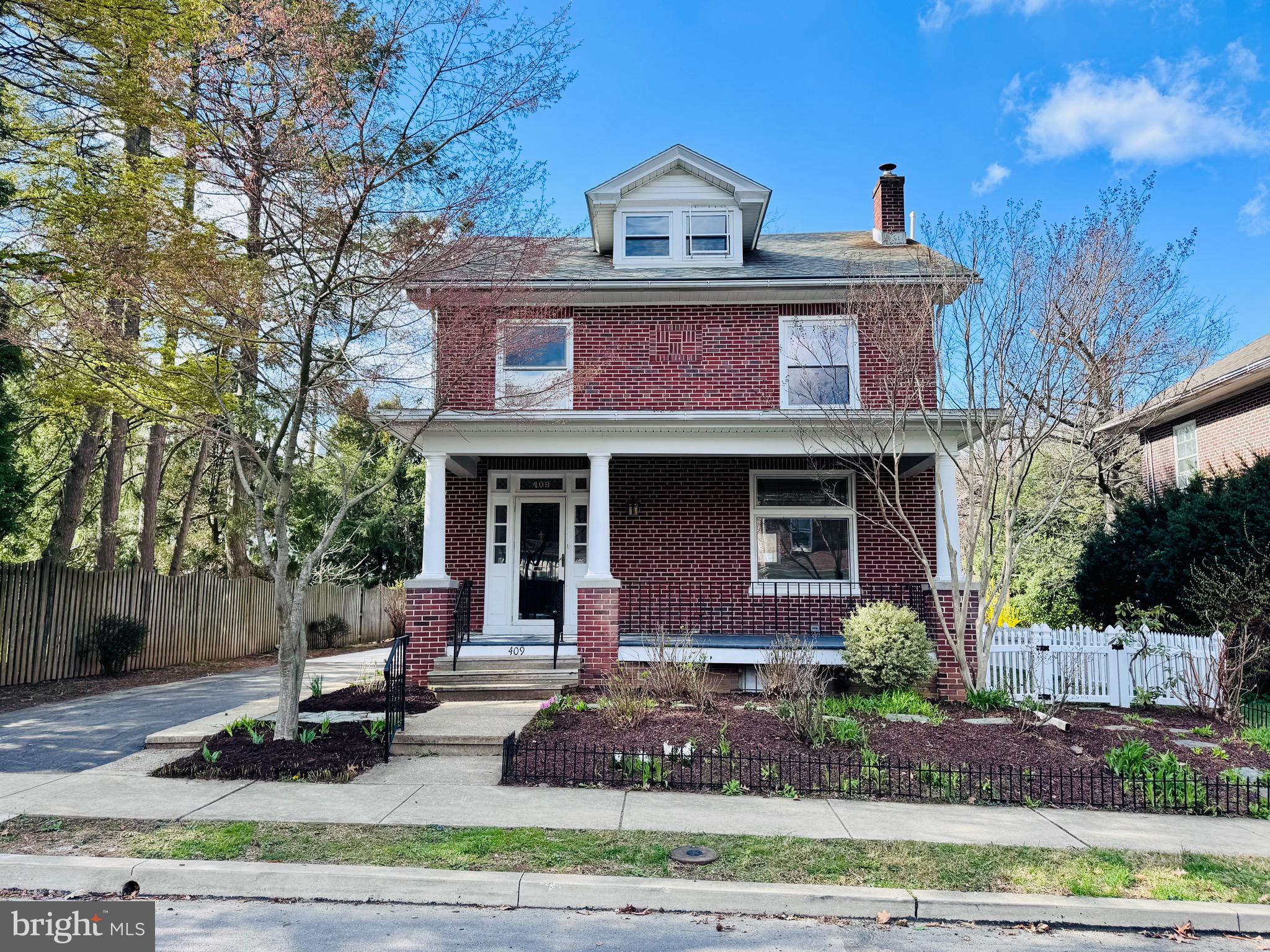 409 MARCH STREET