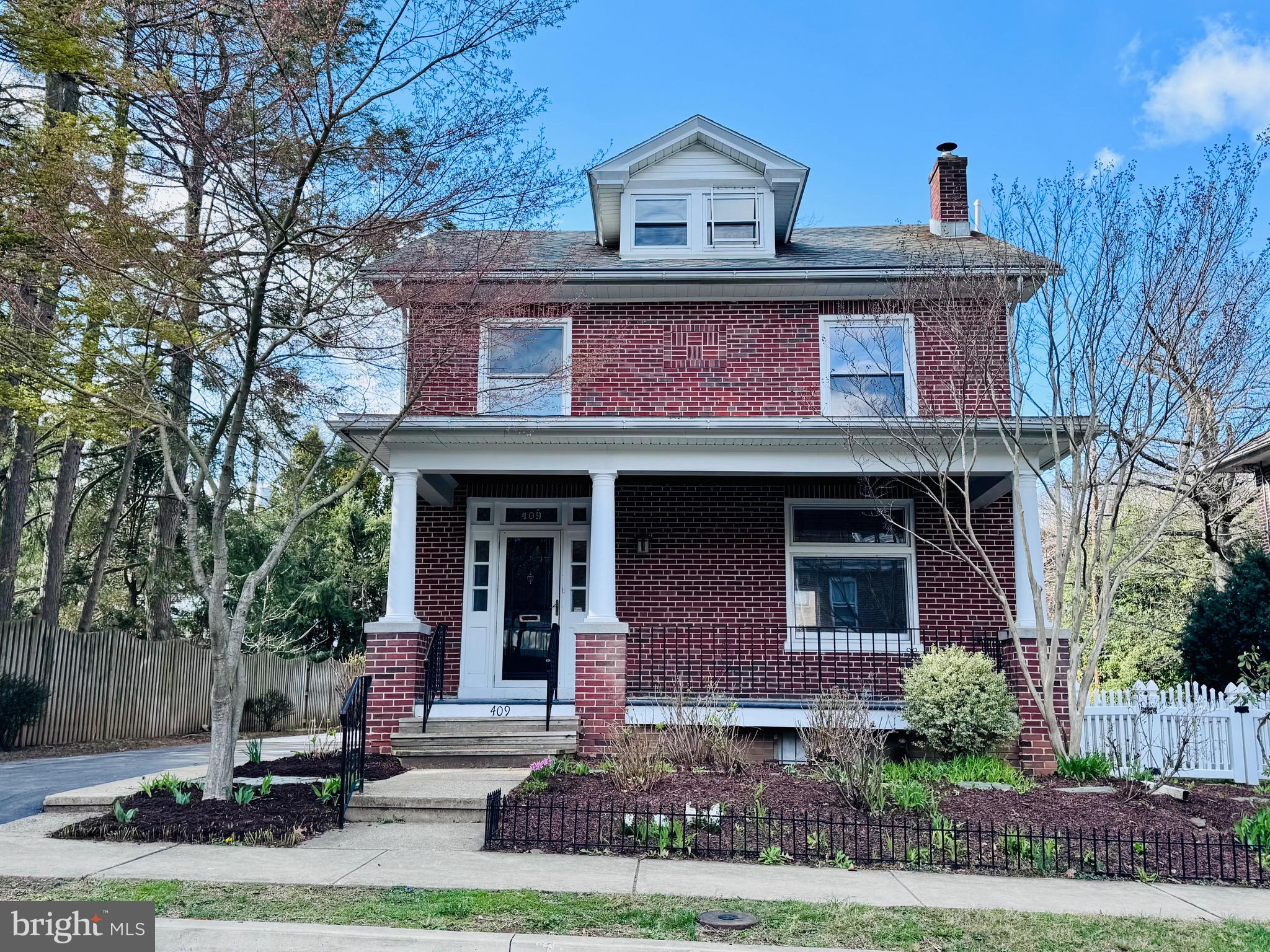 409 MARCH STREET