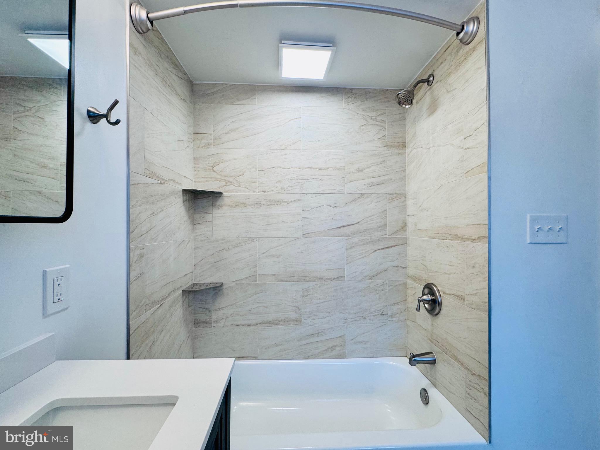 SHILLINGTON - Residential