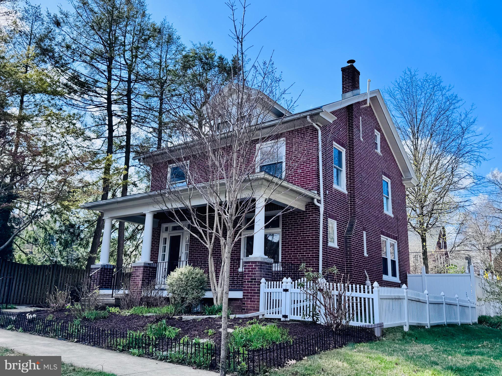 409 MARCH STREET