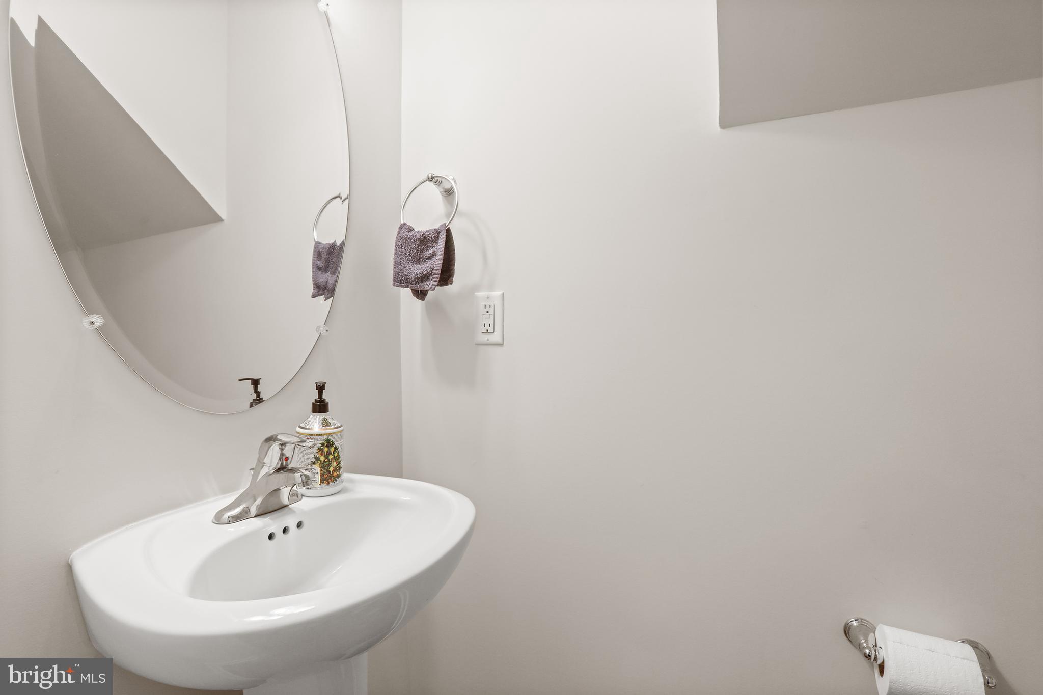 GLEBE HARBOR - Residential