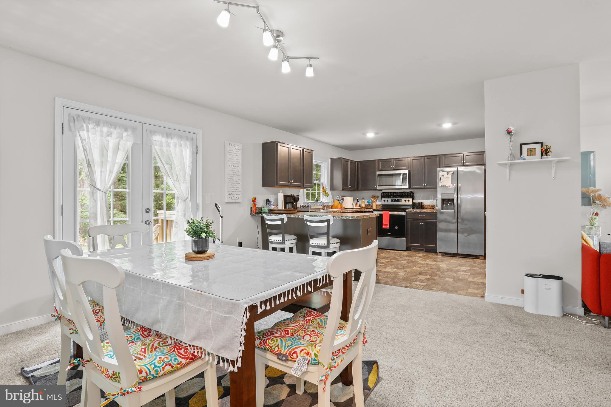 GLEBE HARBOR - Residential