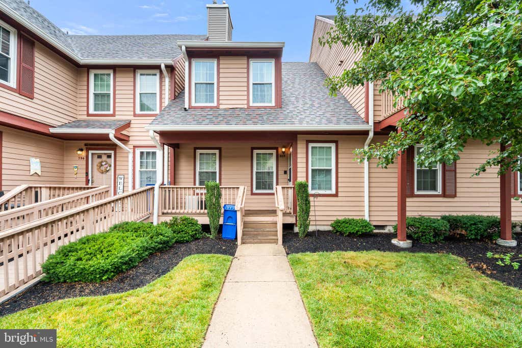 Photo of 808 Westfield Drive, CINNAMINSON, NJ 08077 (MLS # NJBL2114946)