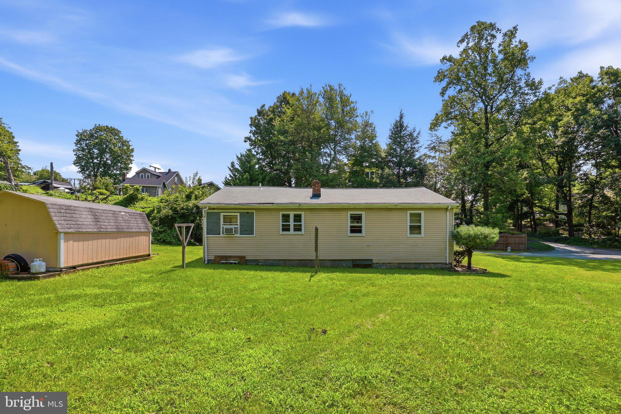5904 CARVER PLACE