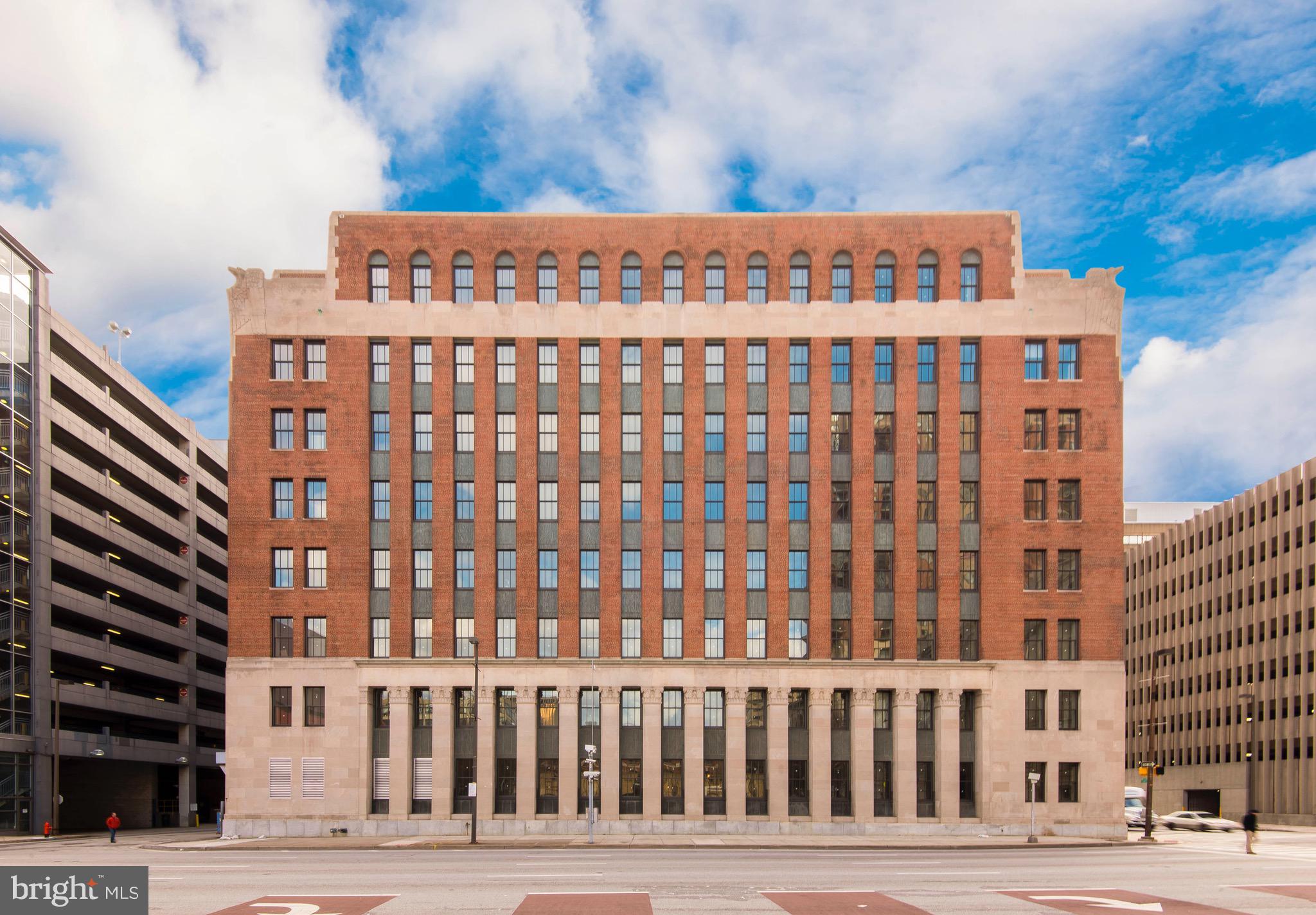 DOWNTOWN - Residential Lease