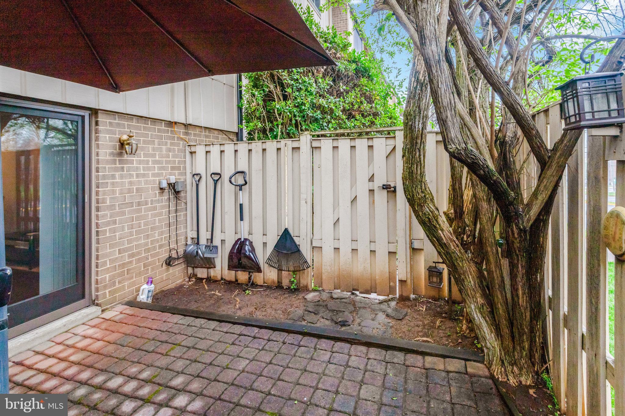 MOSBYS LANDING - Residential