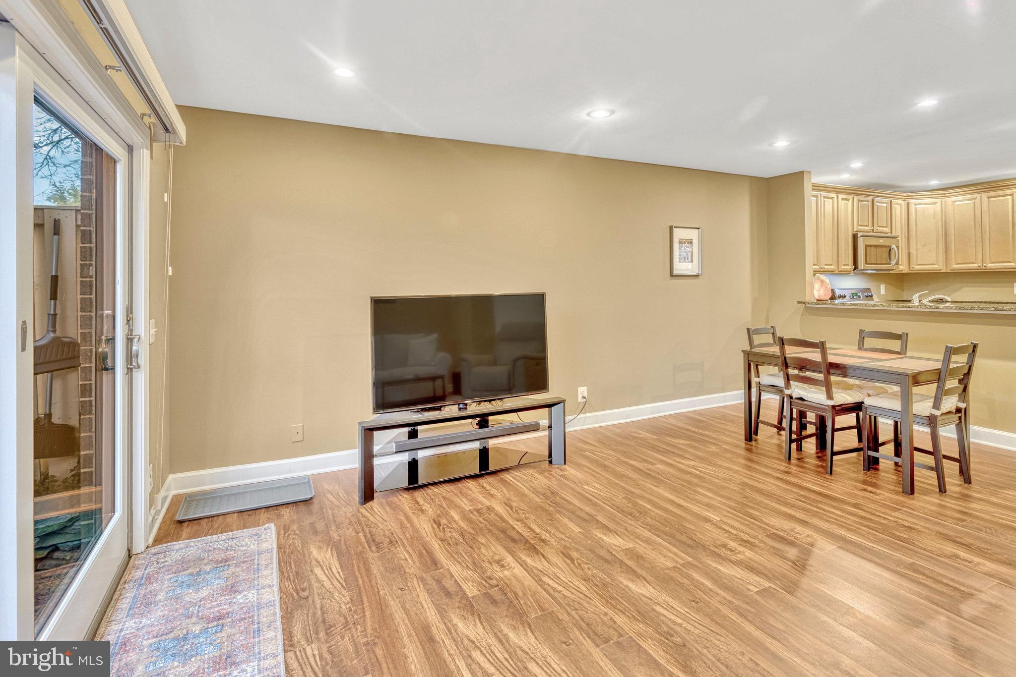 MOSBYS LANDING - Residential