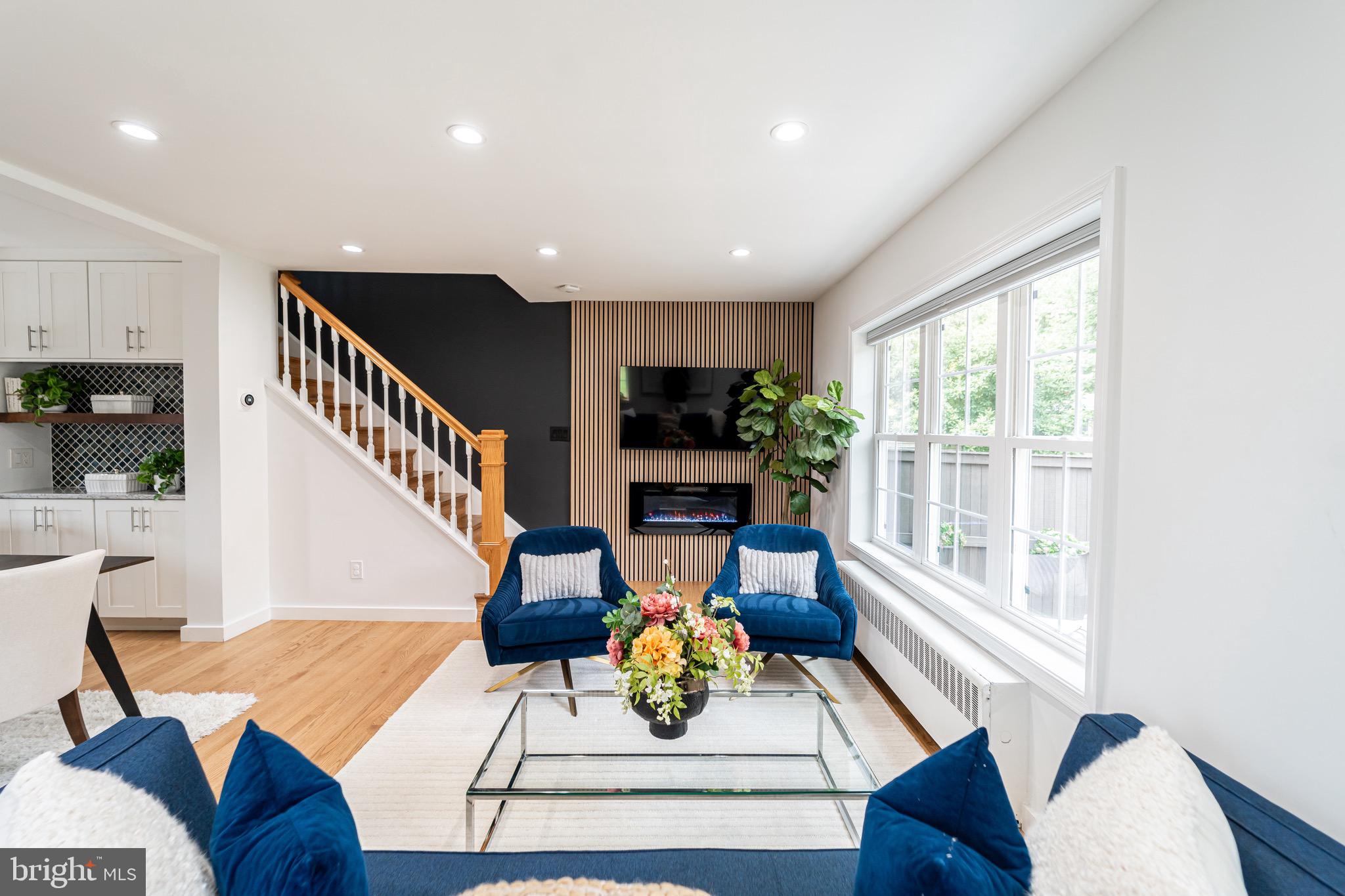 WARWICK VILLAGE - Residential