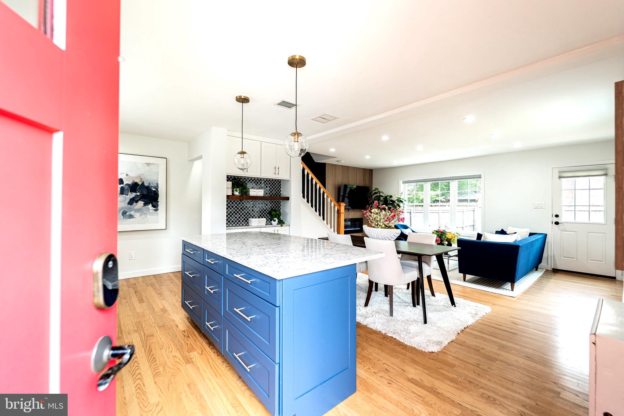 WARWICK VILLAGE - Residential