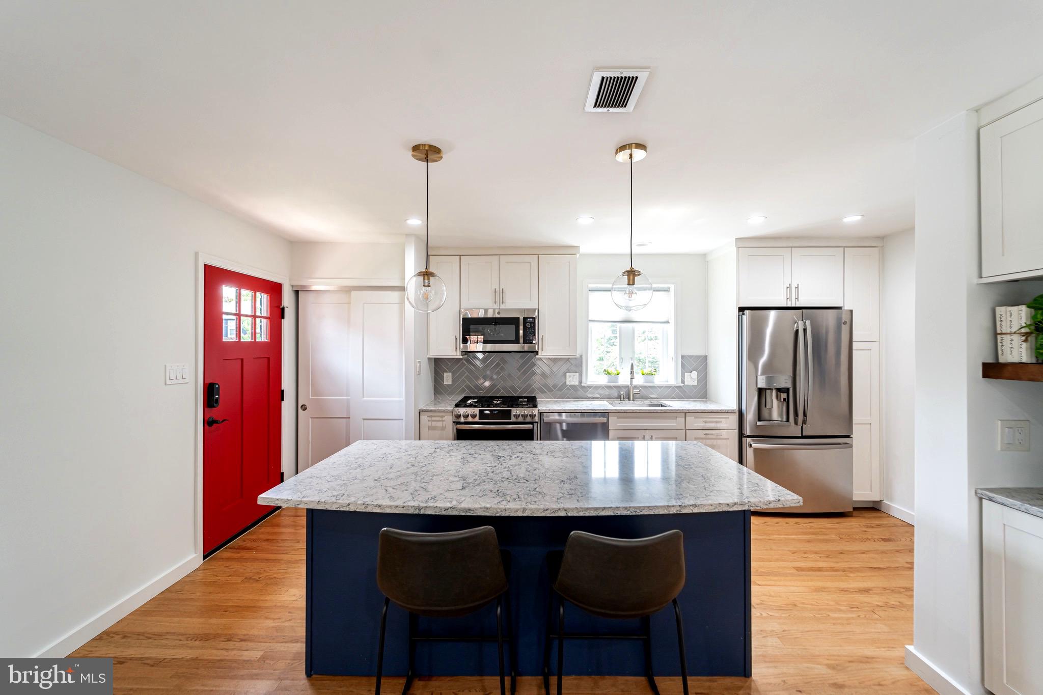 WARWICK VILLAGE - Residential