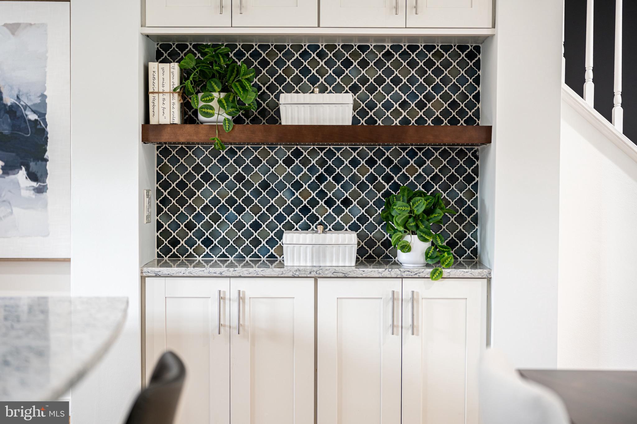 WARWICK VILLAGE - Residential