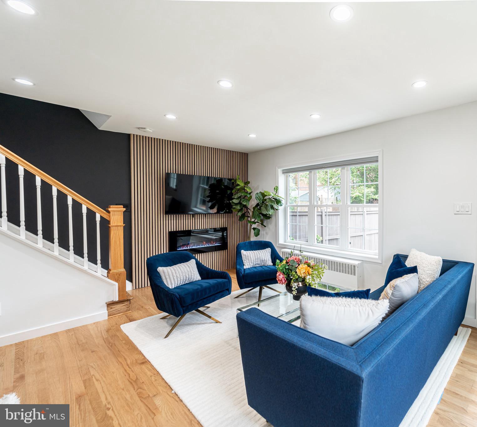 WARWICK VILLAGE - Residential