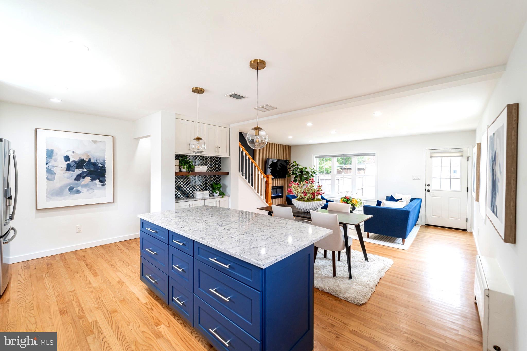 WARWICK VILLAGE - Residential