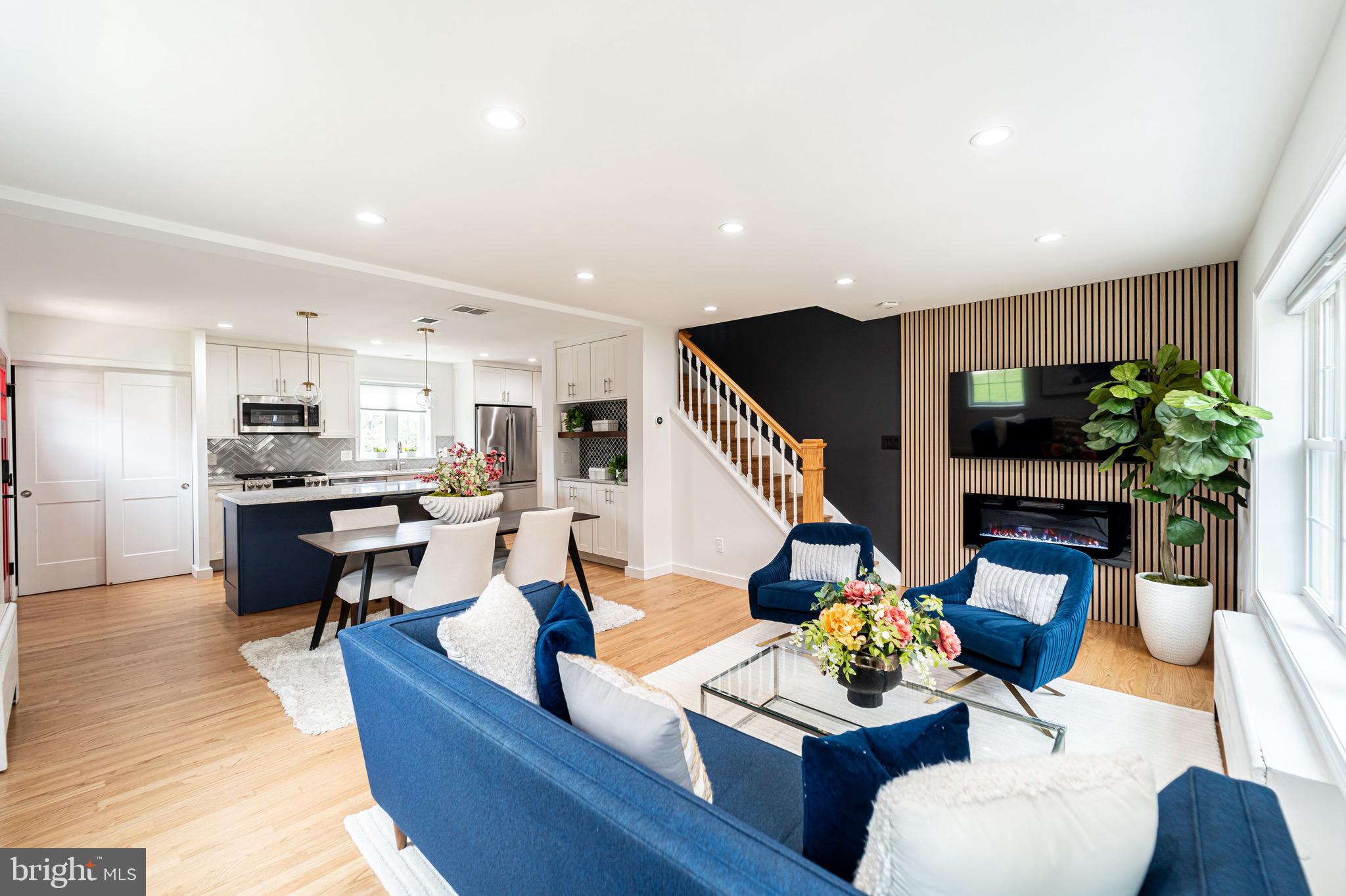 WARWICK VILLAGE - Residential