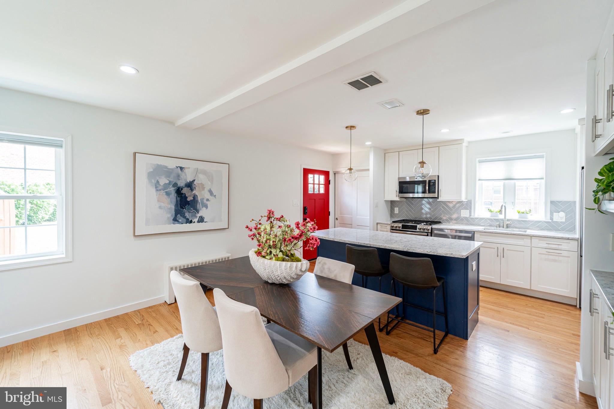 WARWICK VILLAGE - Residential