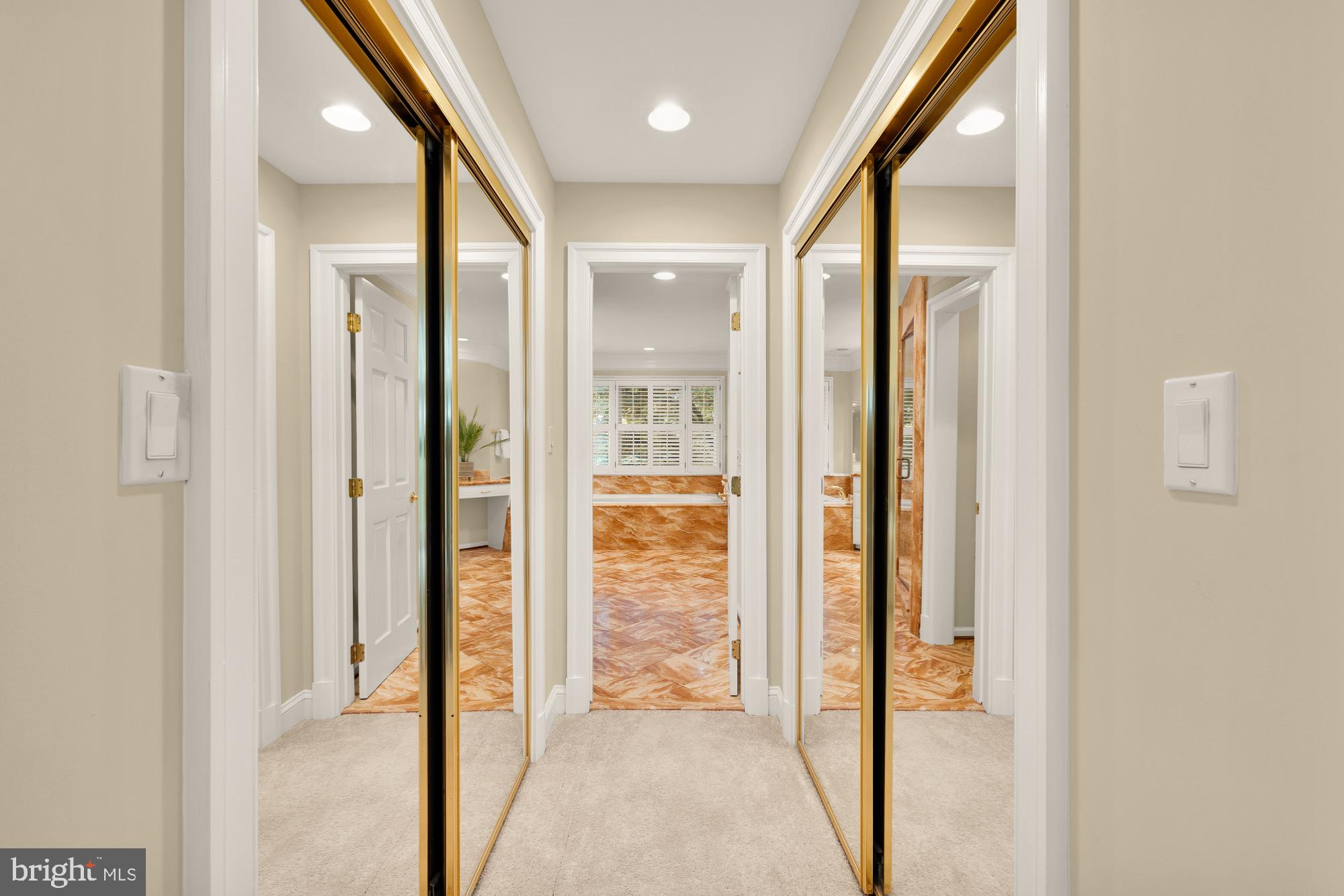 PALISADES PARK - Residential