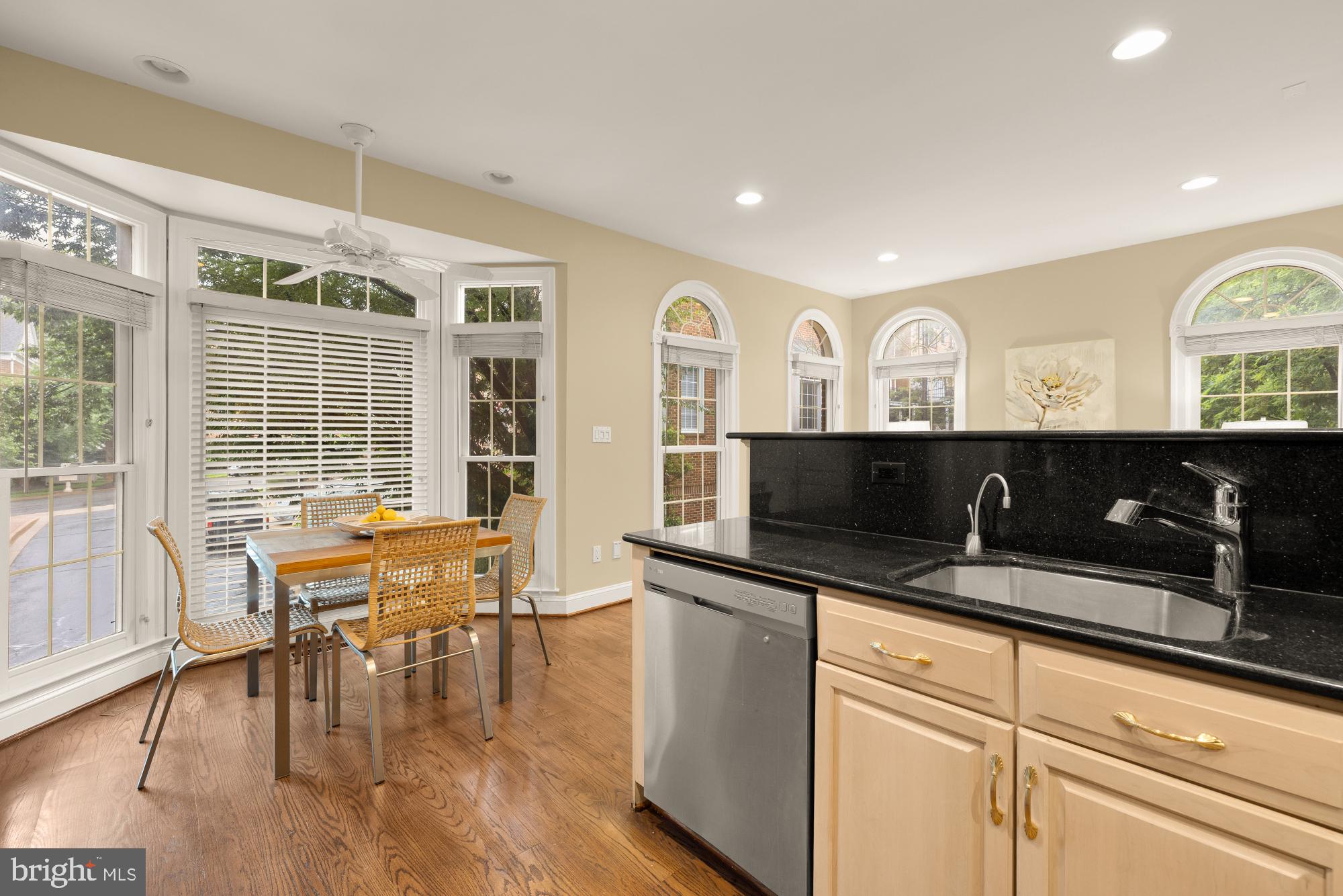 PALISADES PARK - Residential