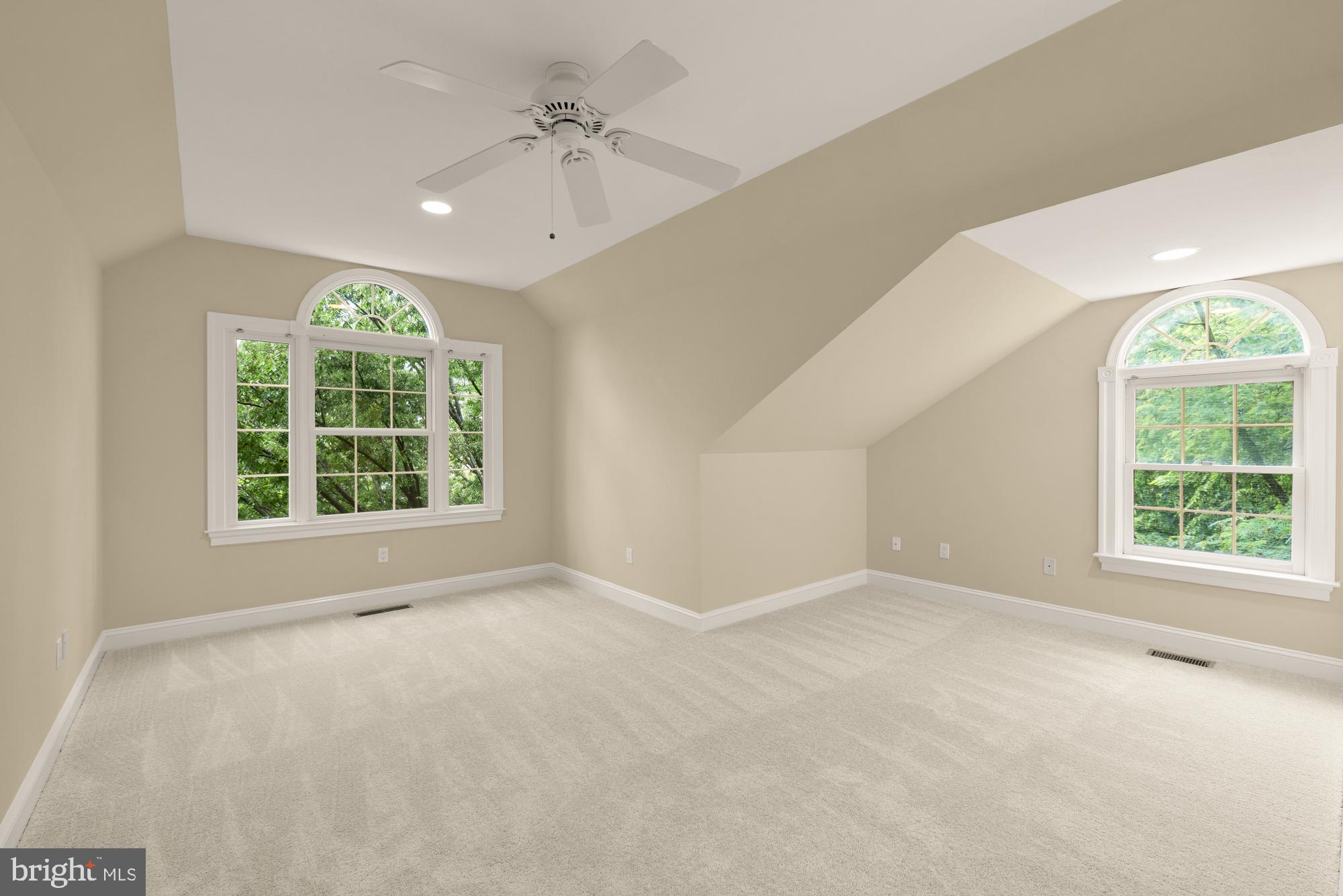 PALISADES PARK - Residential