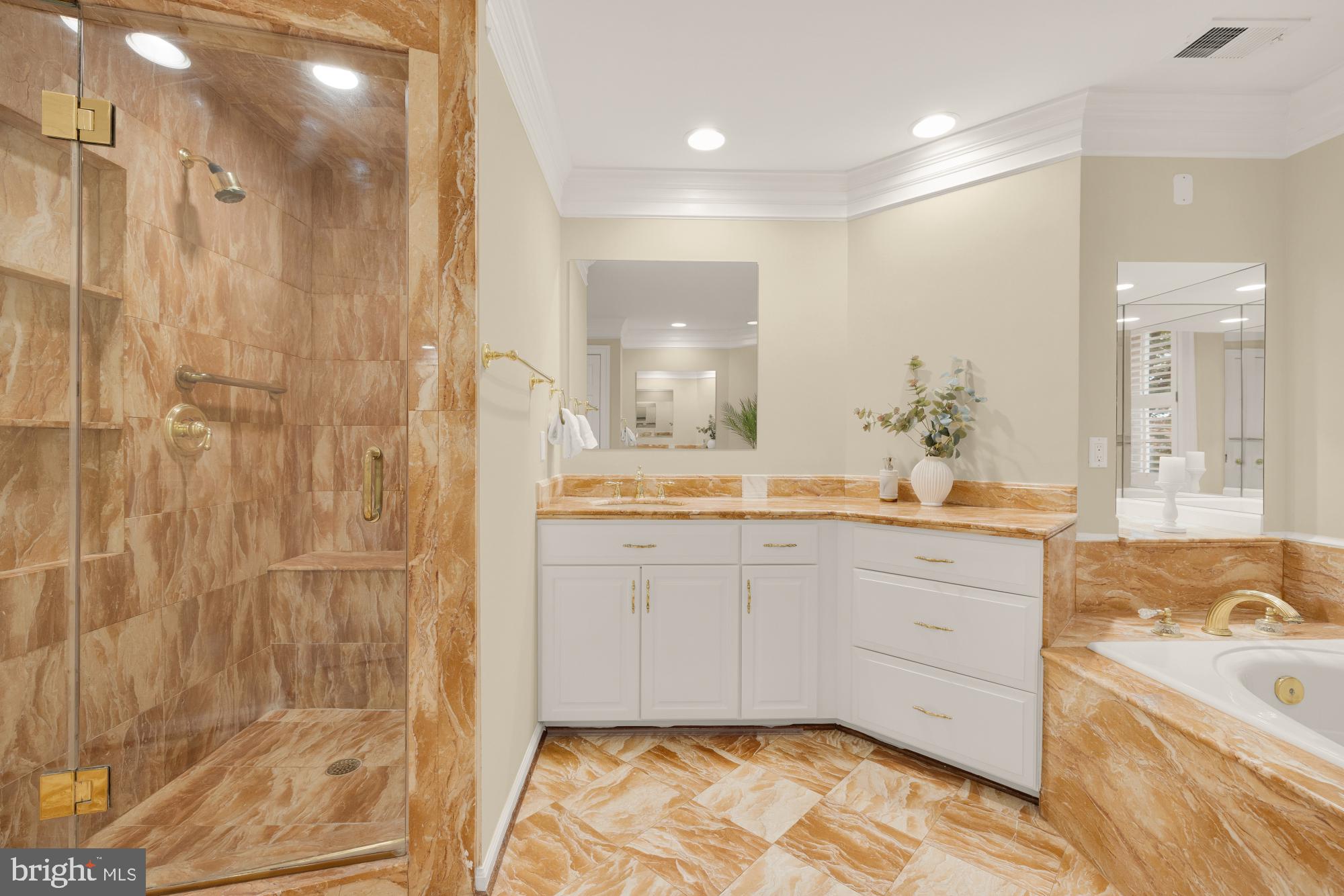 PALISADES PARK - Residential