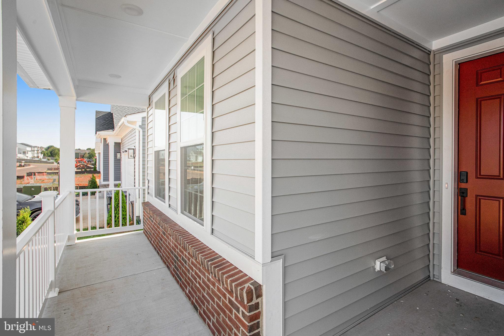 ROUND HILL MEADOWS - Residential