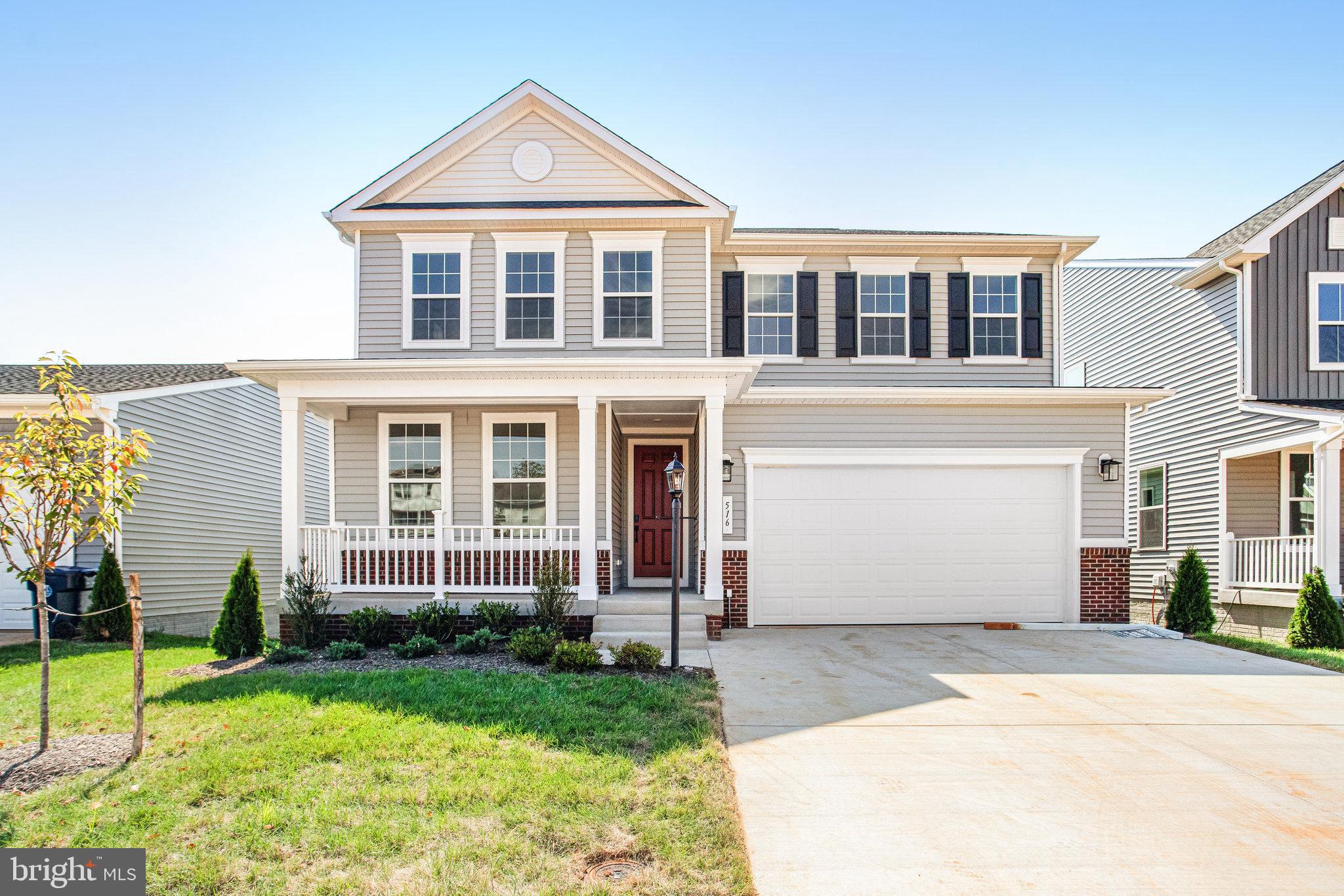 ROUND HILL MEADOWS - Residential