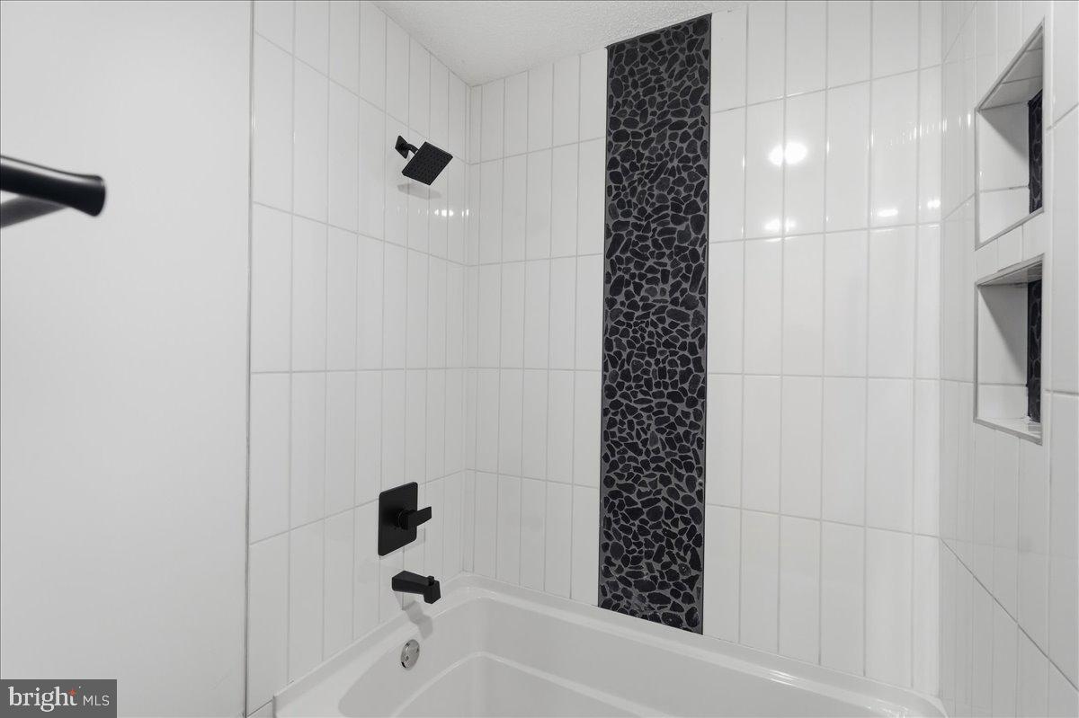 WESTMAREN CONDO - Residential